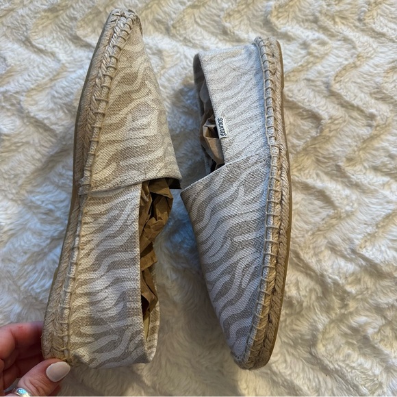 Soludos Canvas Zebra Print Dali Flat Espadrilles Size 9 - Picture 6 of 10